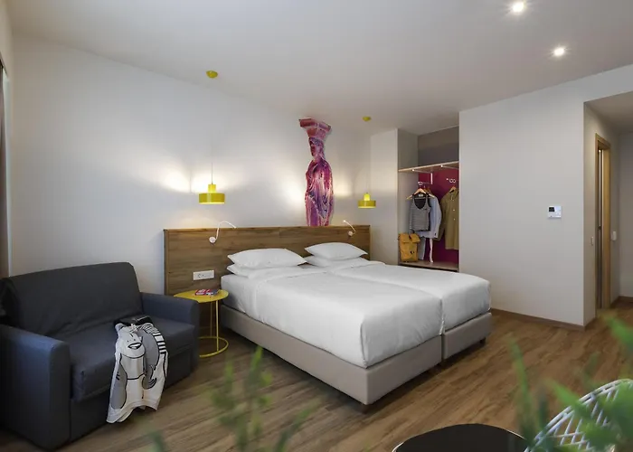 Ibis Styles Athens Routes